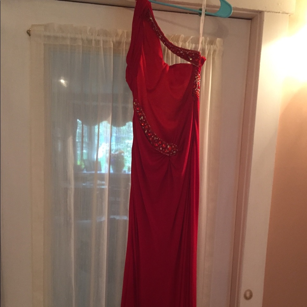 Prom dress - Picture 2 of 4